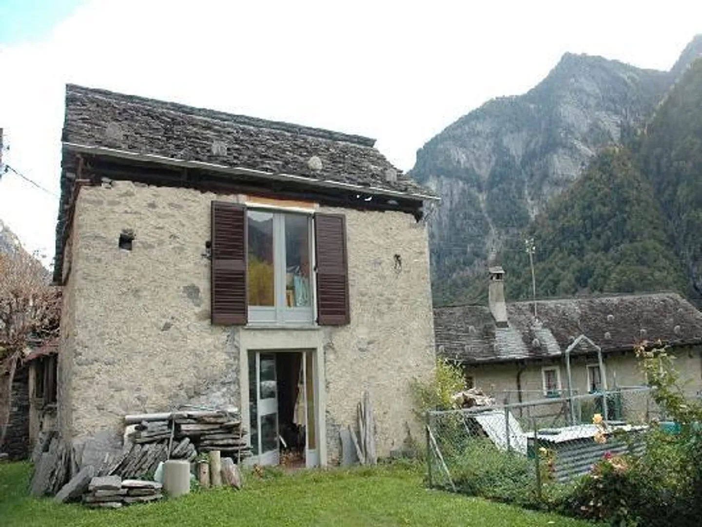 Maison 3 1/2 pièces avec beaucoup d'espace - Photo 2 sur 7