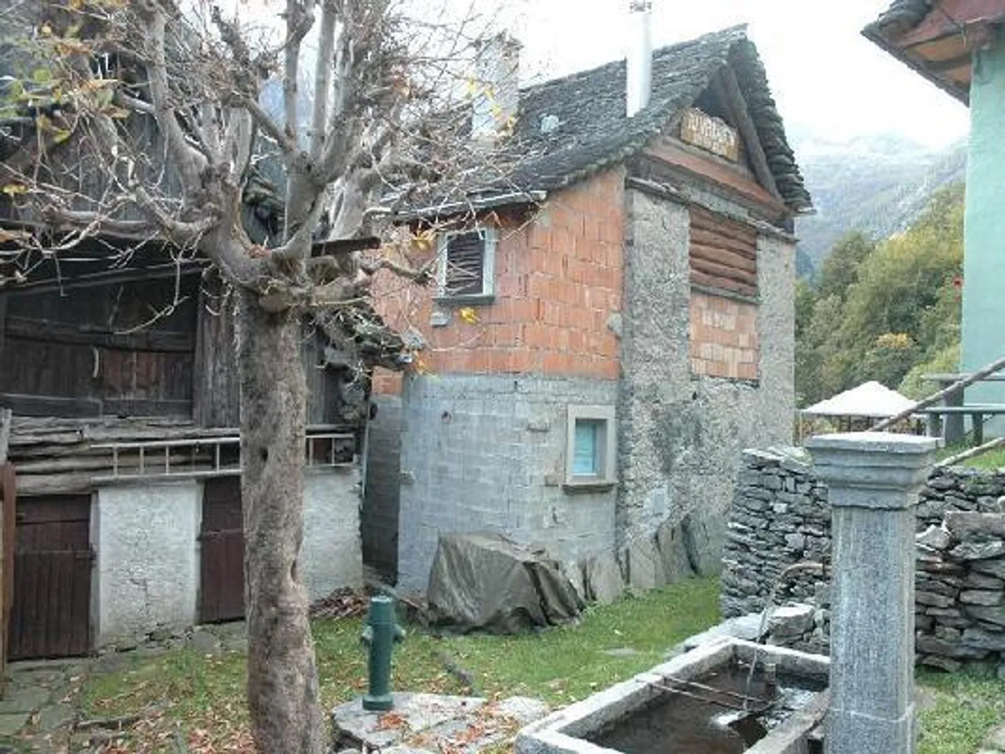 Maison 3 1/2 pièces avec beaucoup d'espace - Photo 3 sur 7