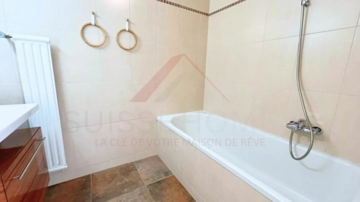 Außergewöhnlicher Seeblick - Wunderschöne 4,5-Zimmer-Wohnung mit 128 m², Garage und hochwertigen Ausstattungen - Foto 18 von 20