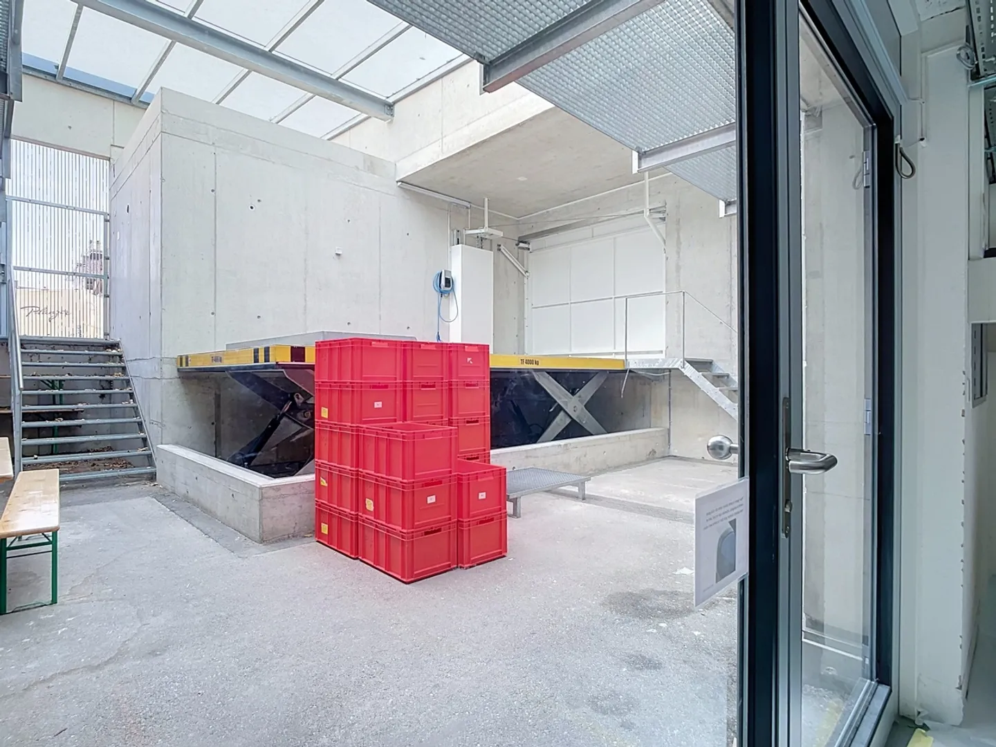 Espace de bureau moderne à louer - Photo 9 sur 13