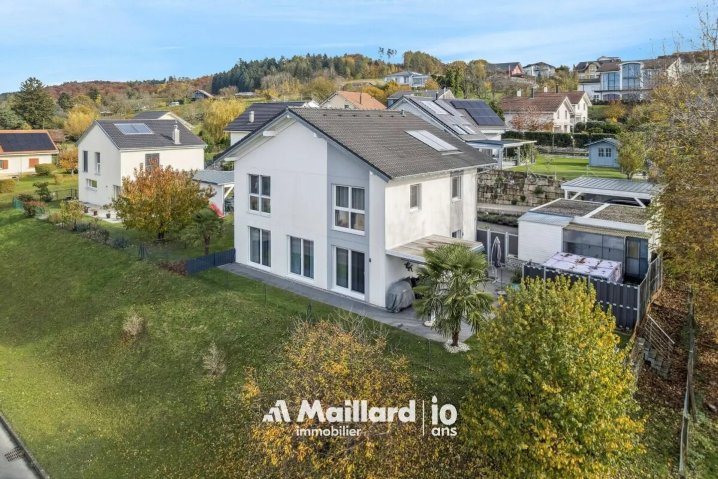 «Ihr künftiger Familienkokon zwischen dem Neuenburger- und dem Murtensee» - Foto 1 von 15