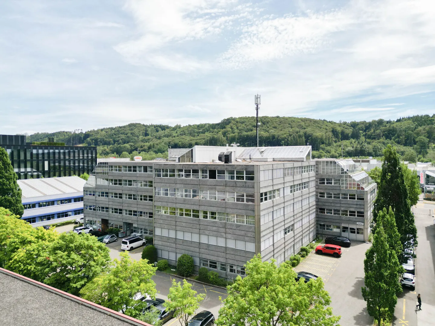 Deux propriétés commerciales, un investissement attrayant - Photo 1 sur 7