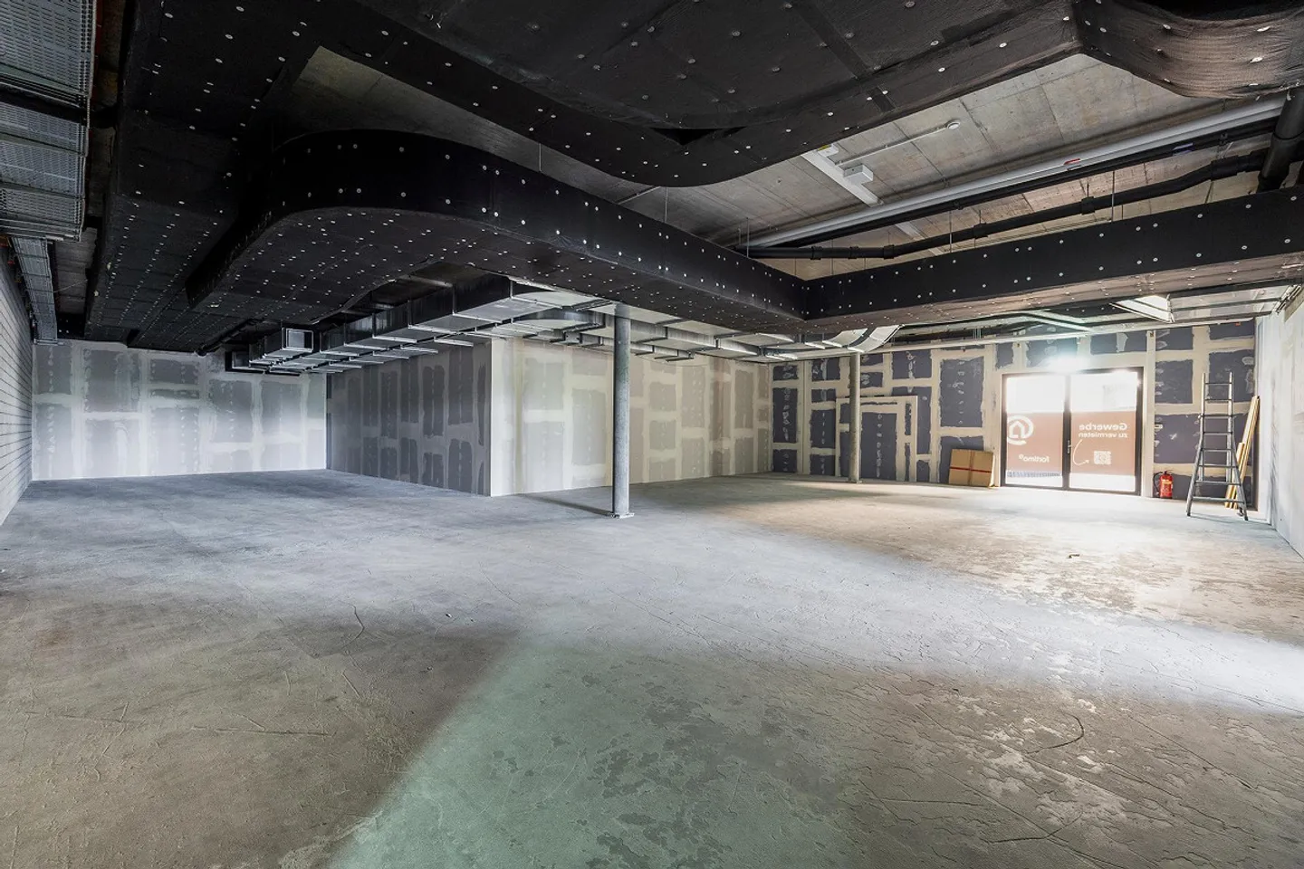 Spazi commerciali per uffici e servizi nel Neudorf-Center - Foto 13 di 13