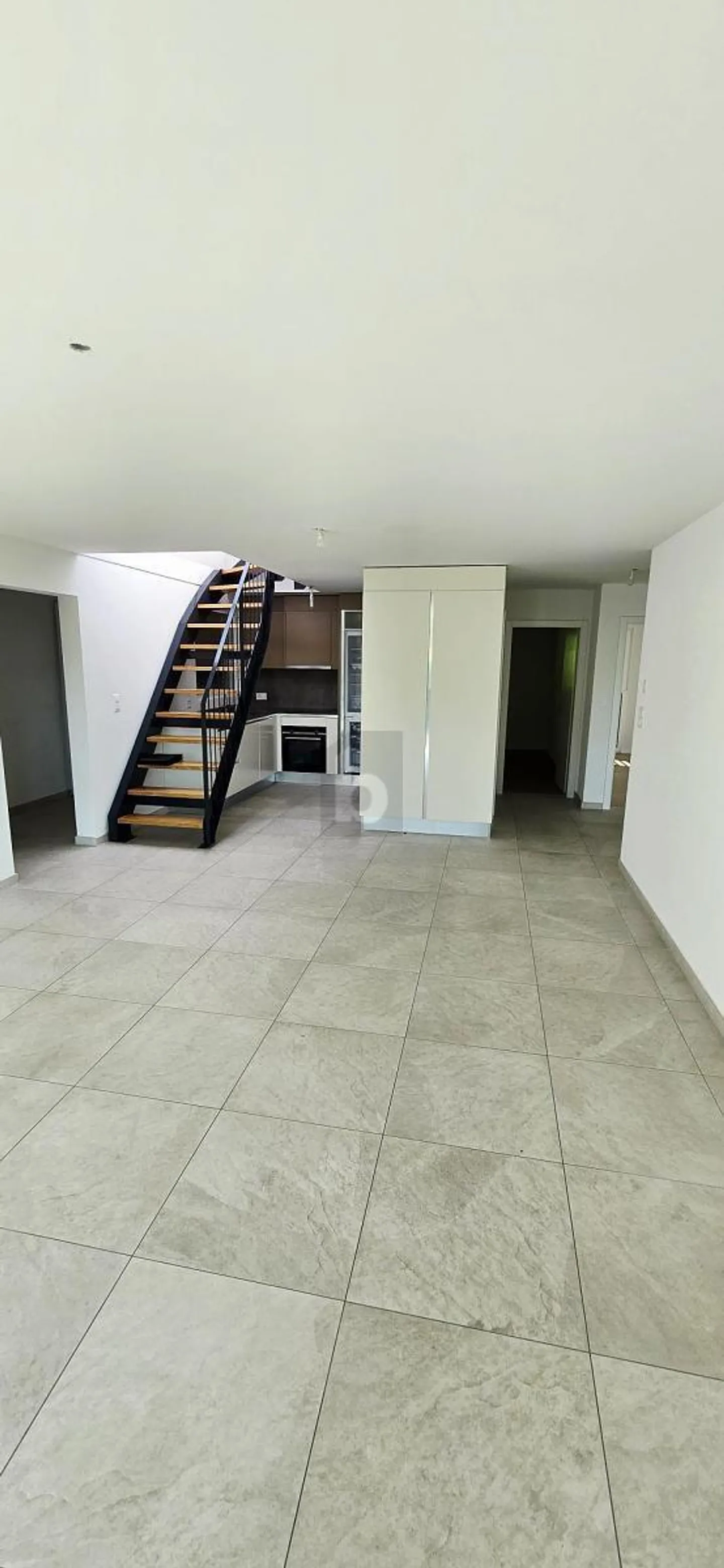 DUPLEX MIT EINER PANORAMATERRASSE - Foto 2 von 5