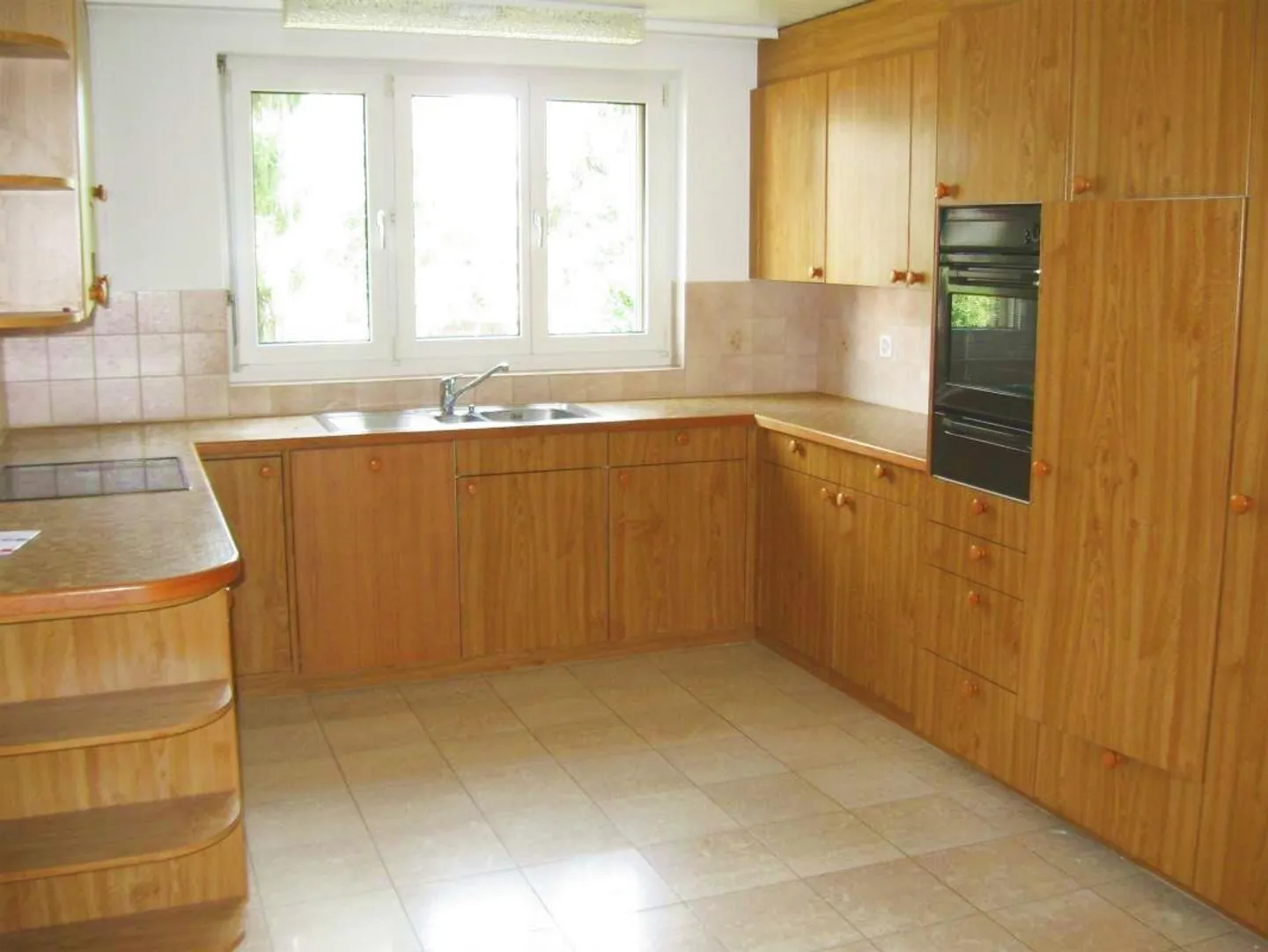 Appartement 4.5 pièces près du centre et de la gare de Weinfelden - Photo 4 sur 9