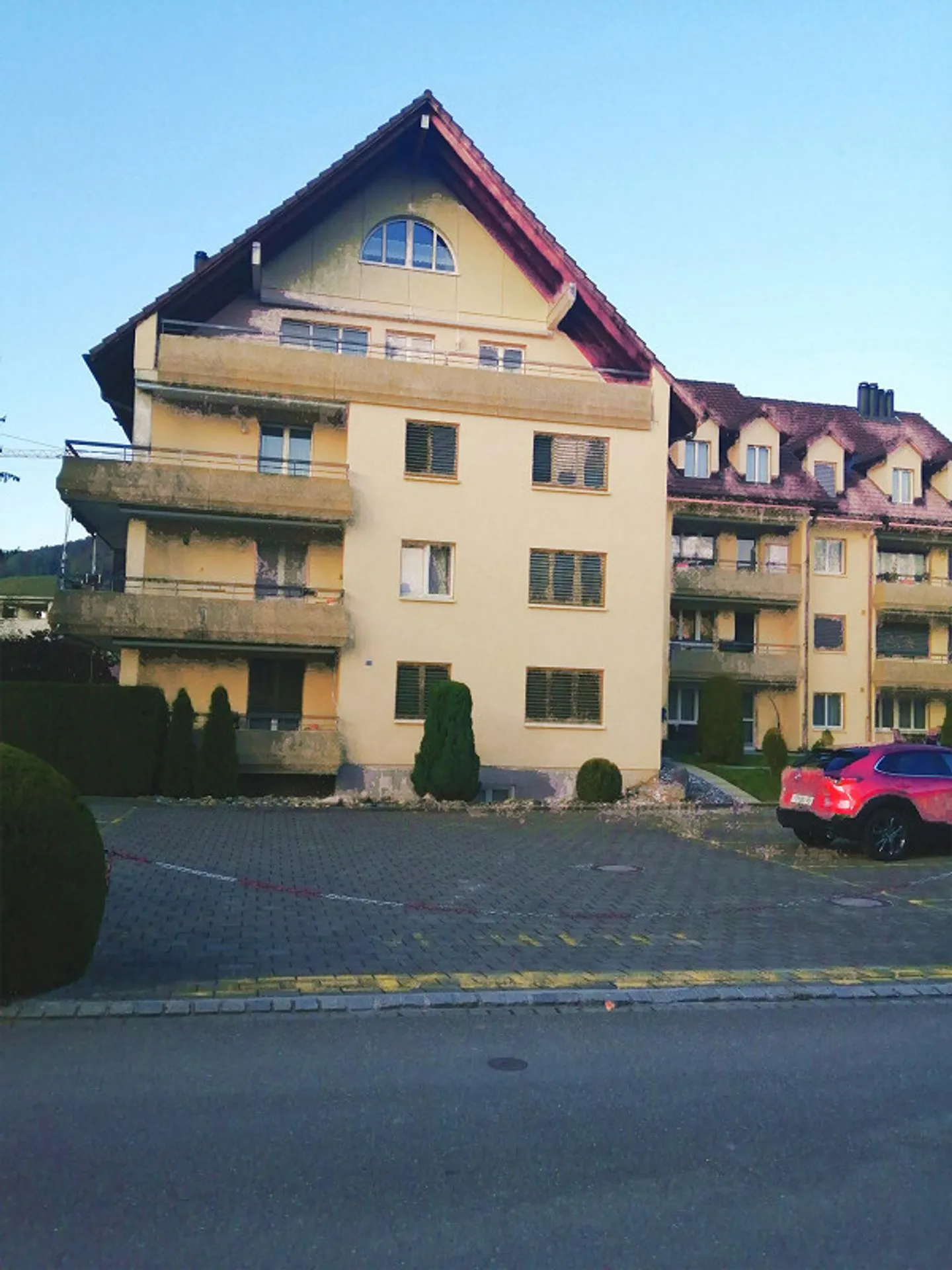 Appartement 4.5 pièces près du centre et de la gare de Weinfelden - Photo 1 sur 9