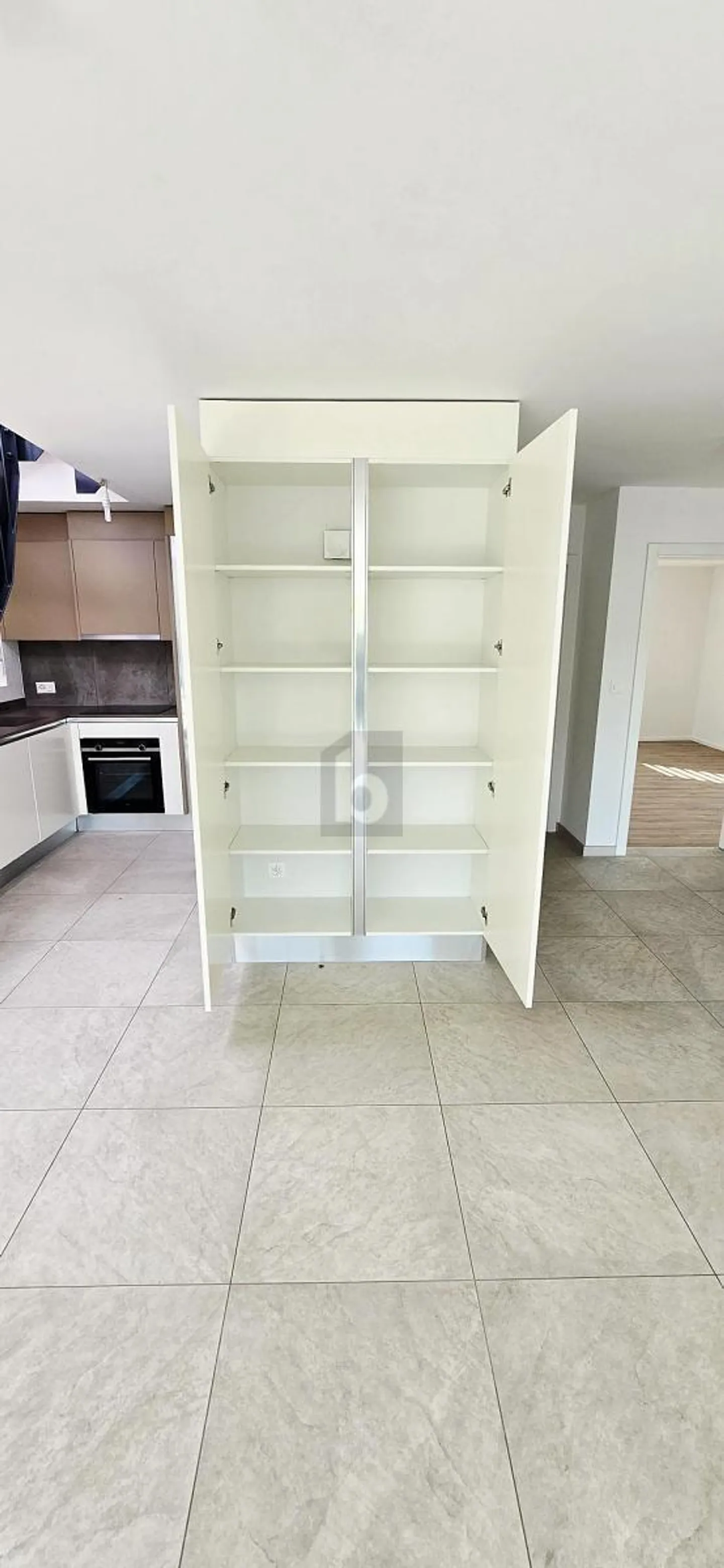 DUPLEX MIT EINER PANORAMATERRASSE - Foto 4 von 5