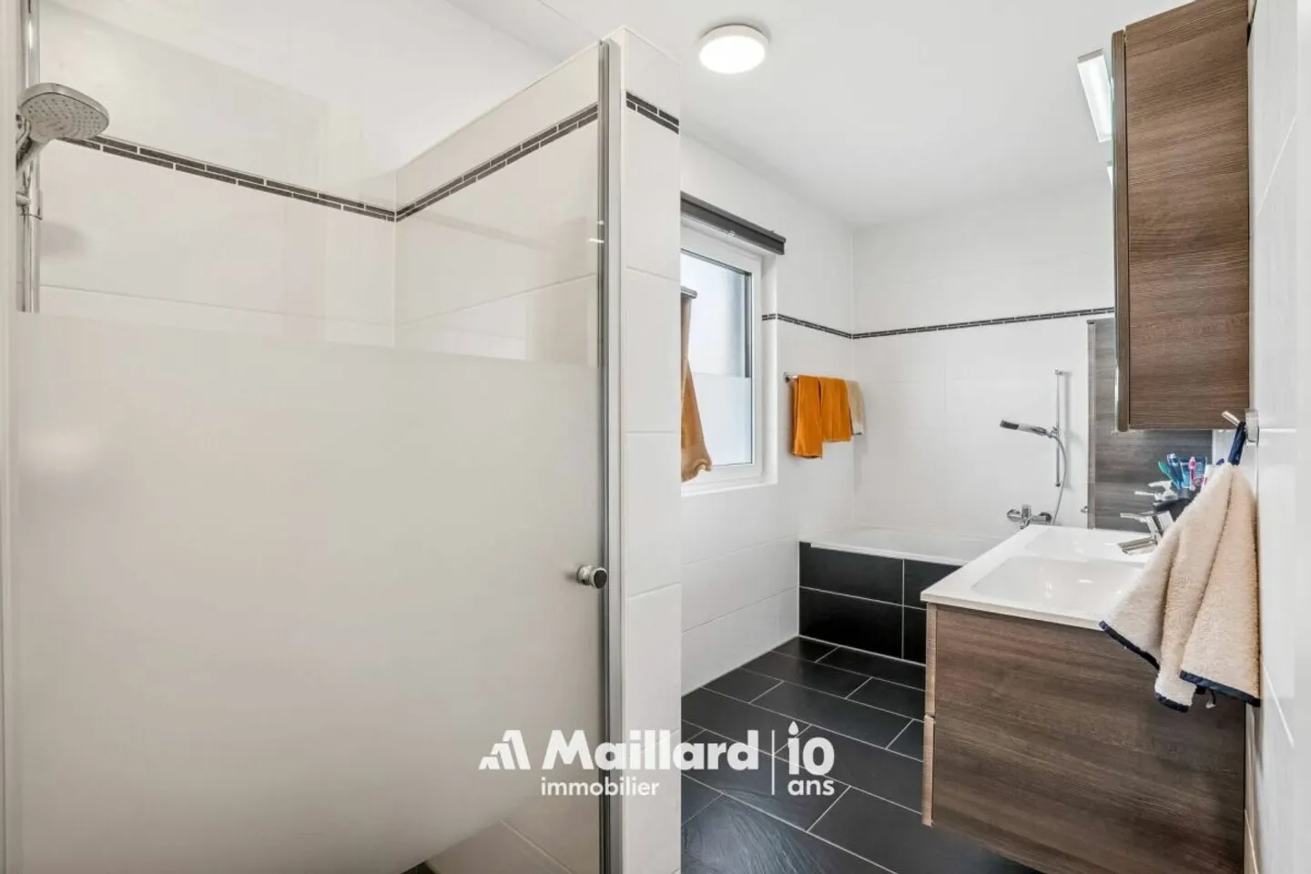 «Ihr künftiger Familienkokon zwischen dem Neuenburger- und dem Murtensee» - Foto 9 von 15