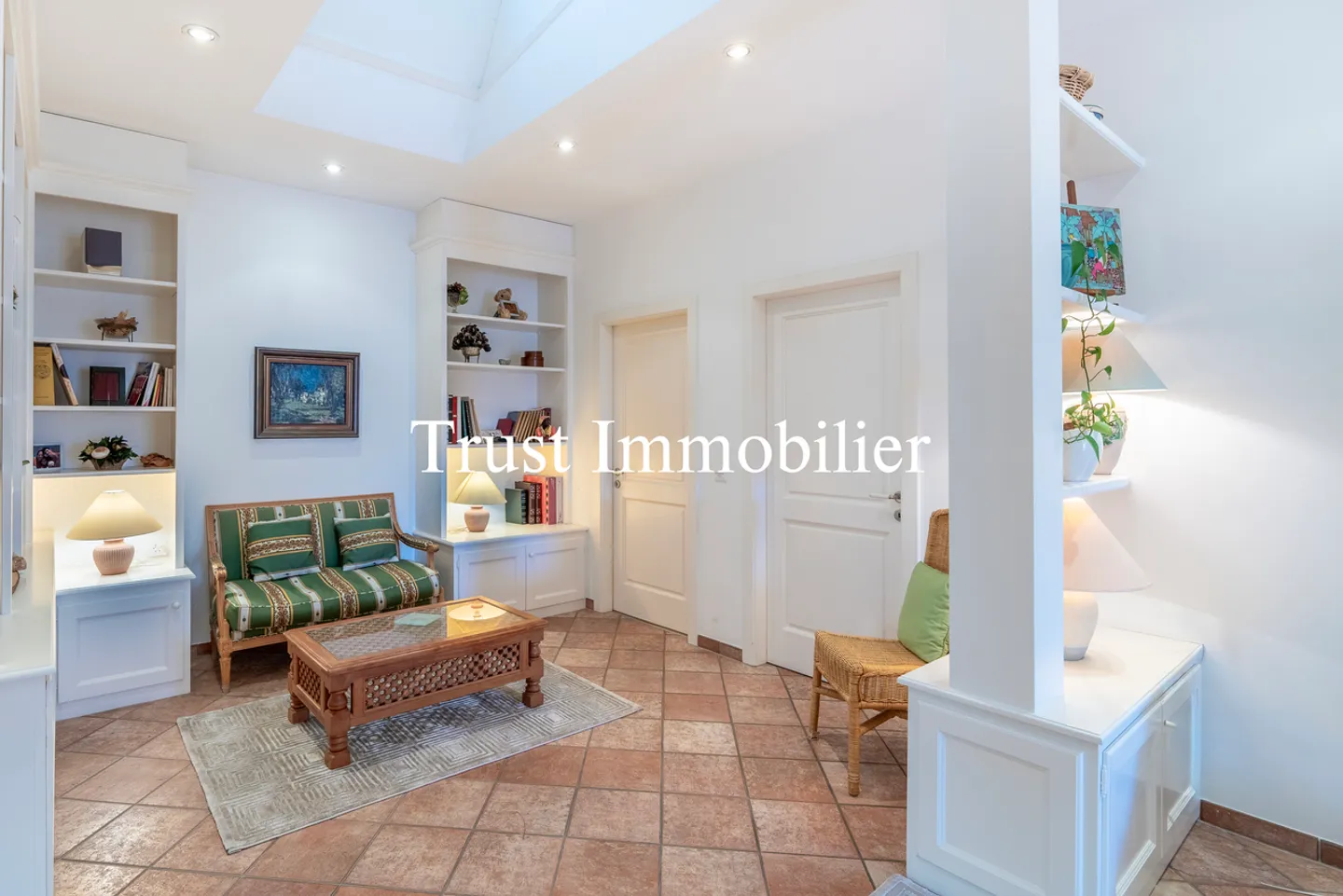 5004. Panoramic view from this vast penthouse, SKI IN / OUT - Photo 18 of 32