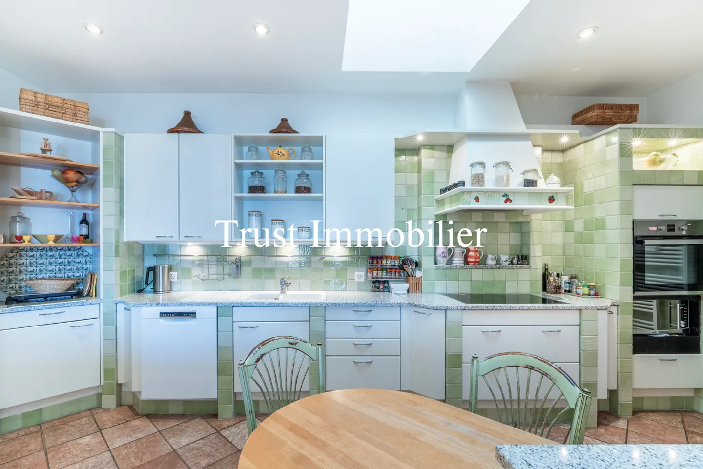 5004. Panoramic view from this vast penthouse, SKI IN / OUT - Photo 20 of 32