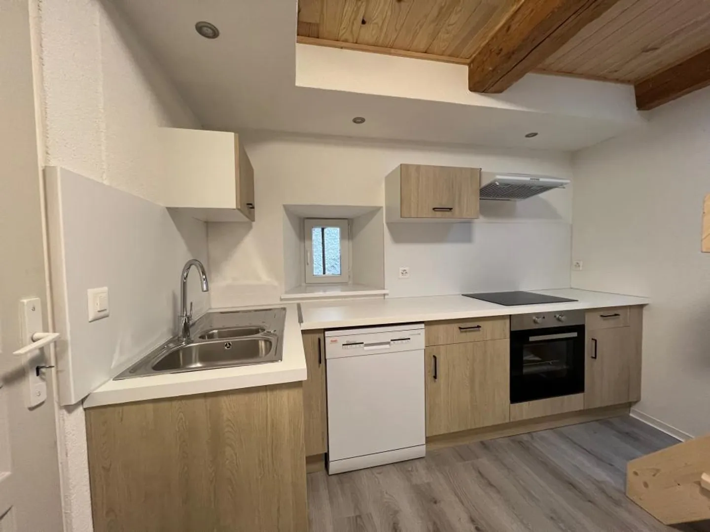 "Very pleasantly renovated maisonette located between the castle and the botanical garden" - Photo 10 of 13