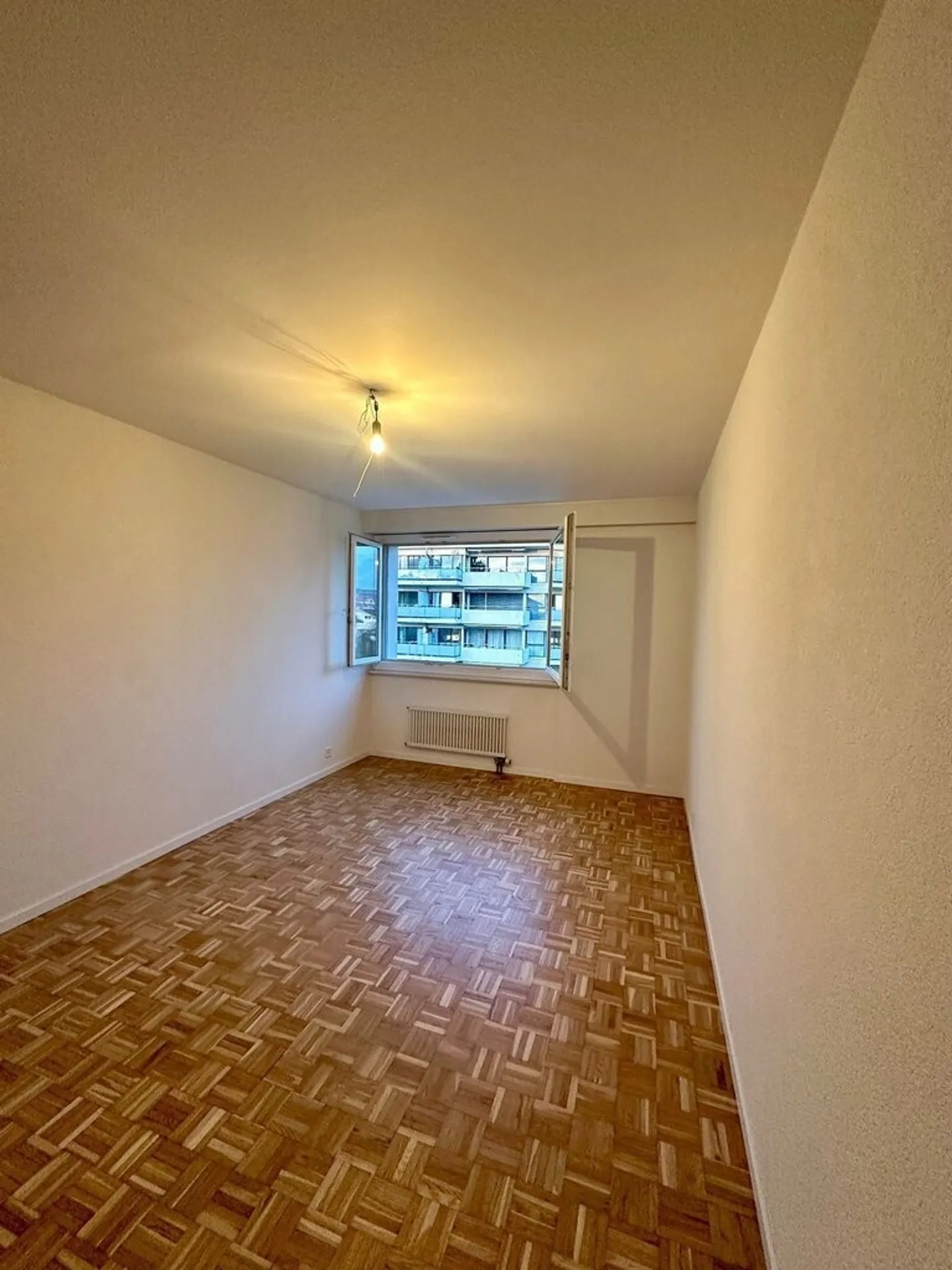 Apartment for rent - Photo 6 of 11