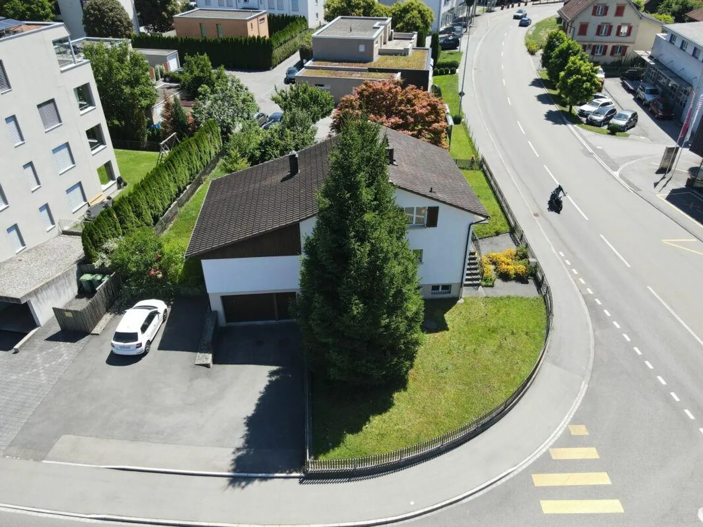 Wohnen, Arbeiten oder Neubauprojekt - Vielseitige Liegenschaft an a... - Photo 10 of 11