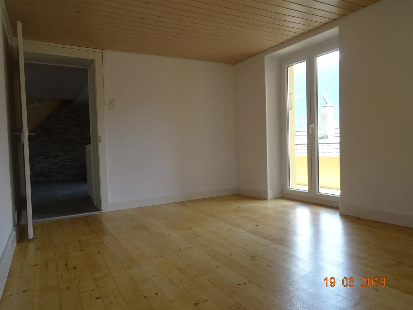 4-room apartment - Photo 2 of 10