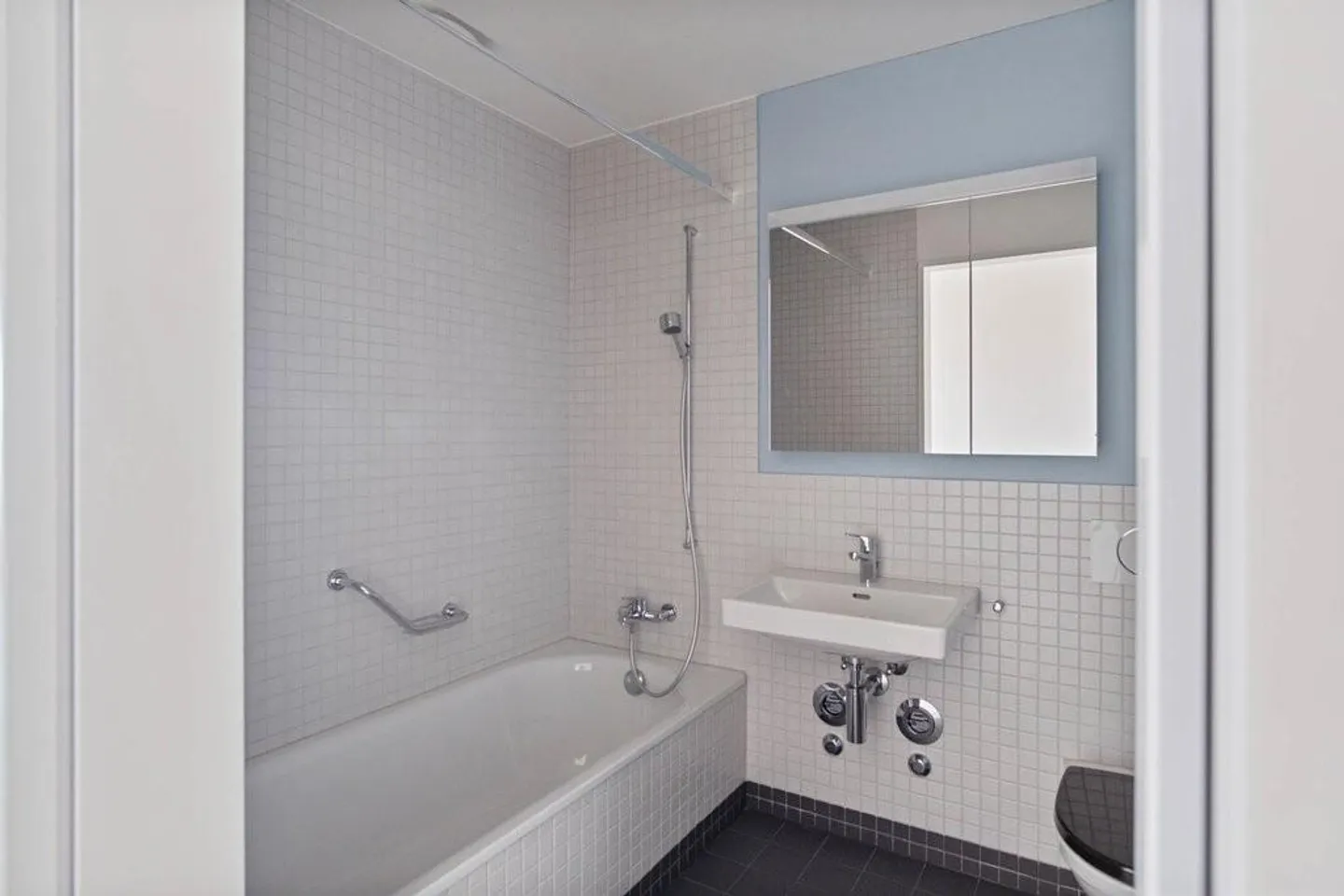 RENT WITHOUT DEPOSIT - The City Settlement Reitmen - Your new home! - Photo 3 of 9