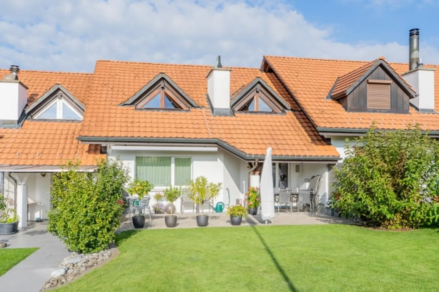 Well-maintained 5.5-room terraced single-family house - Photo 1 of 13