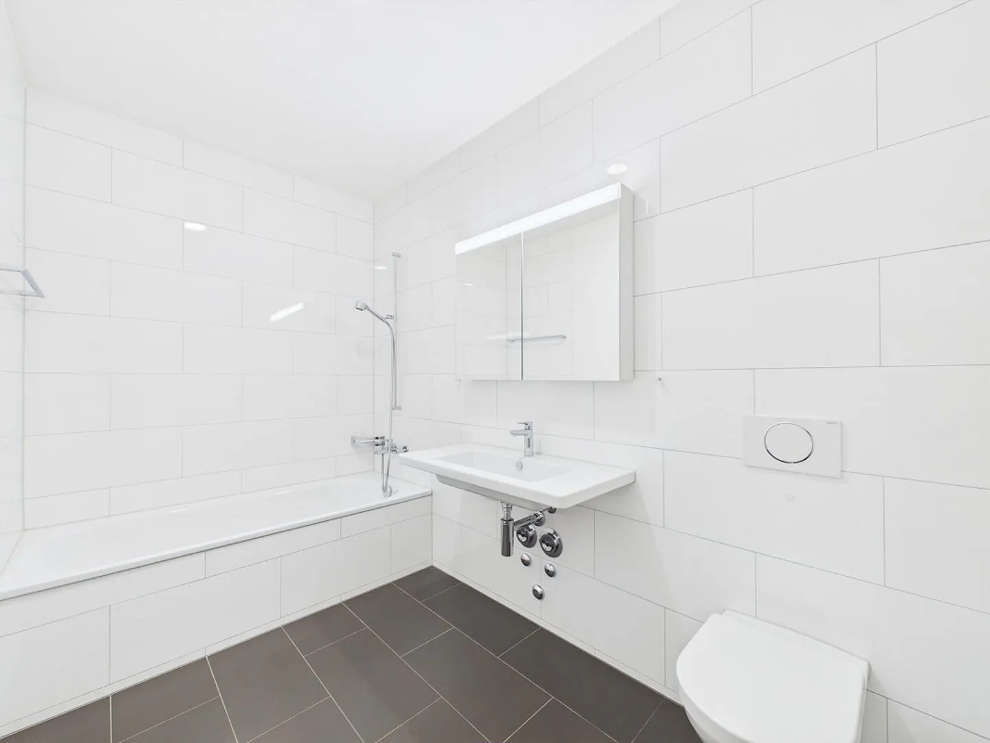 Modern 2-room loft apartment near Westside - Photo 10 of 14