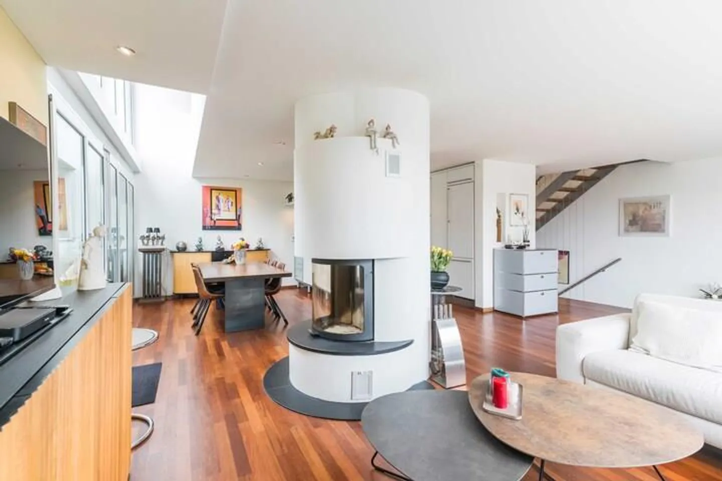 BEAUCOUP D'ESPACE & CLASSE SUR LA PENTE ENSOLEILLÉE - MAISON JUMELÉE EXCLUSIVE DE 5,5 PIÈCES... - Photo 3 sur 8