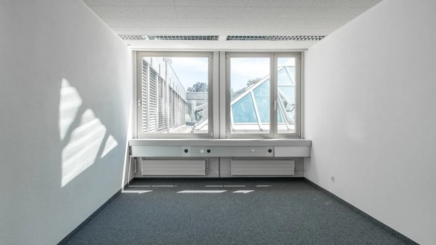 Spazio ufficio in affitto - Foto 6 di 7