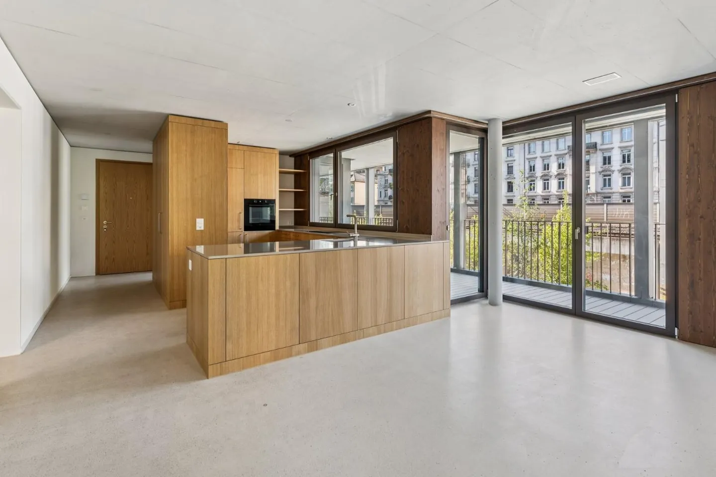 Vivre avec style avec vue sur la Reuss dans un emplacement central - Photo 4 sur 7