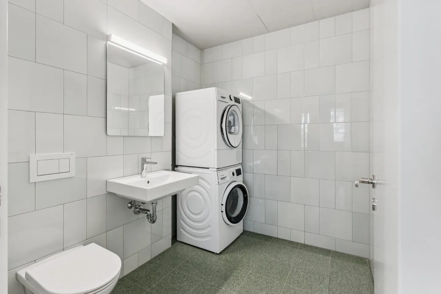 Vivre avec style avec vue sur la Reuss dans un emplacement central - Photo 5 sur 7