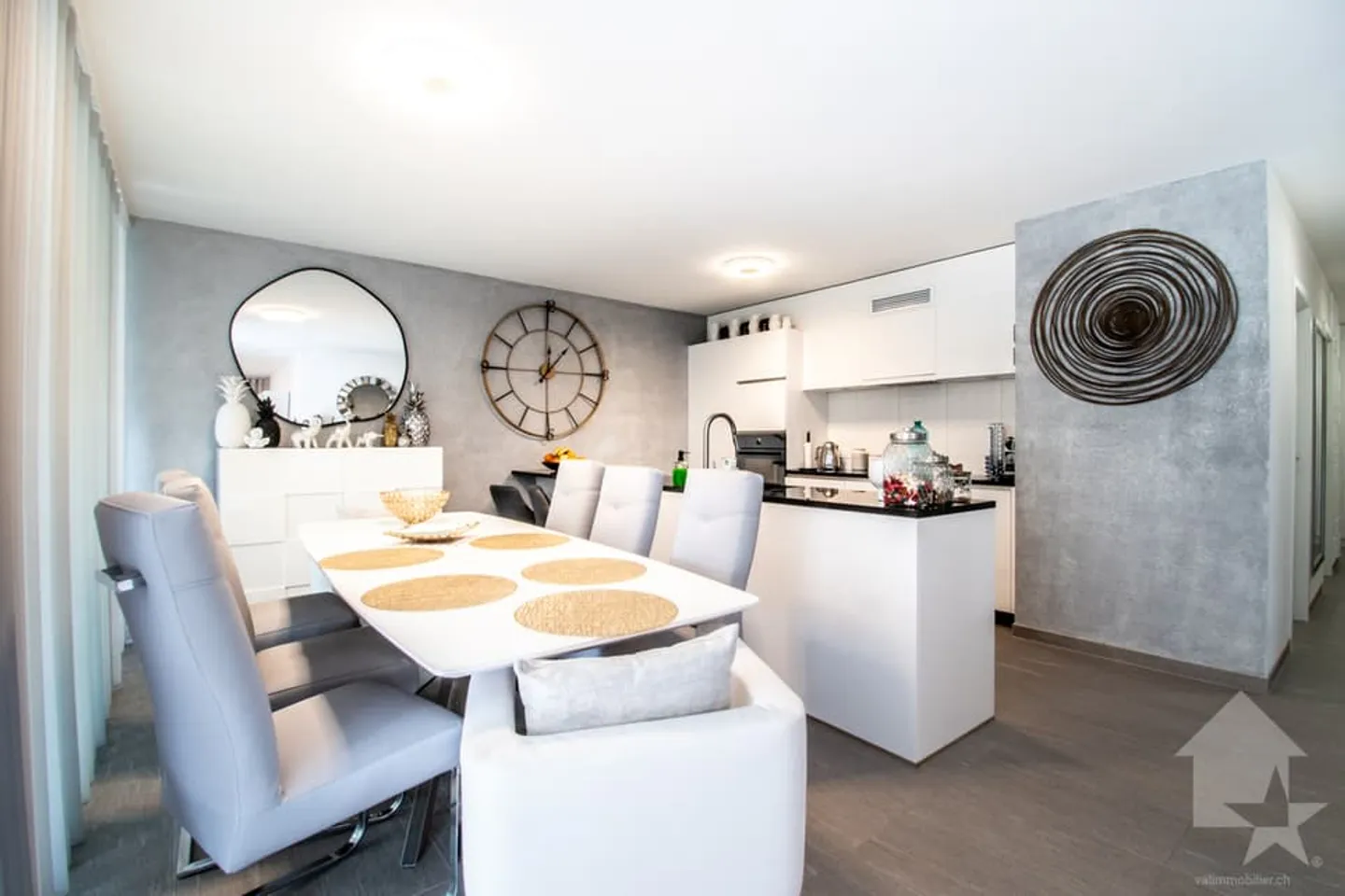 Appartement lumineux 4.5 pièces - Photo 1 sur 12