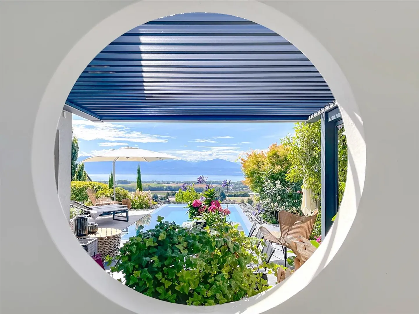 Un havre de paix avec un panorama extraordinaire - Photo 10 sur 13