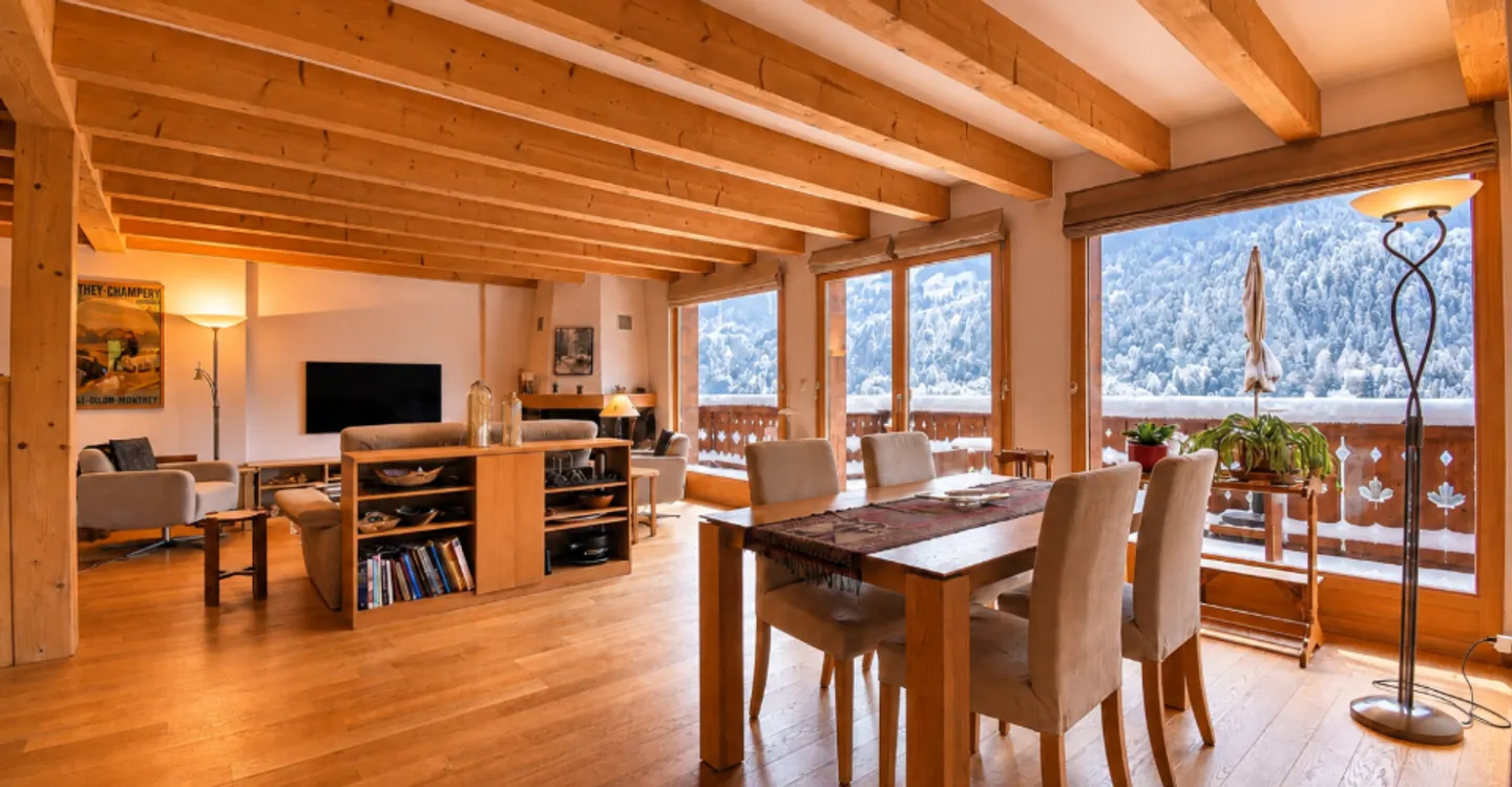 Magnifico chalet con vista libera sulle Dents-du-Midi - Foto 3 di 12