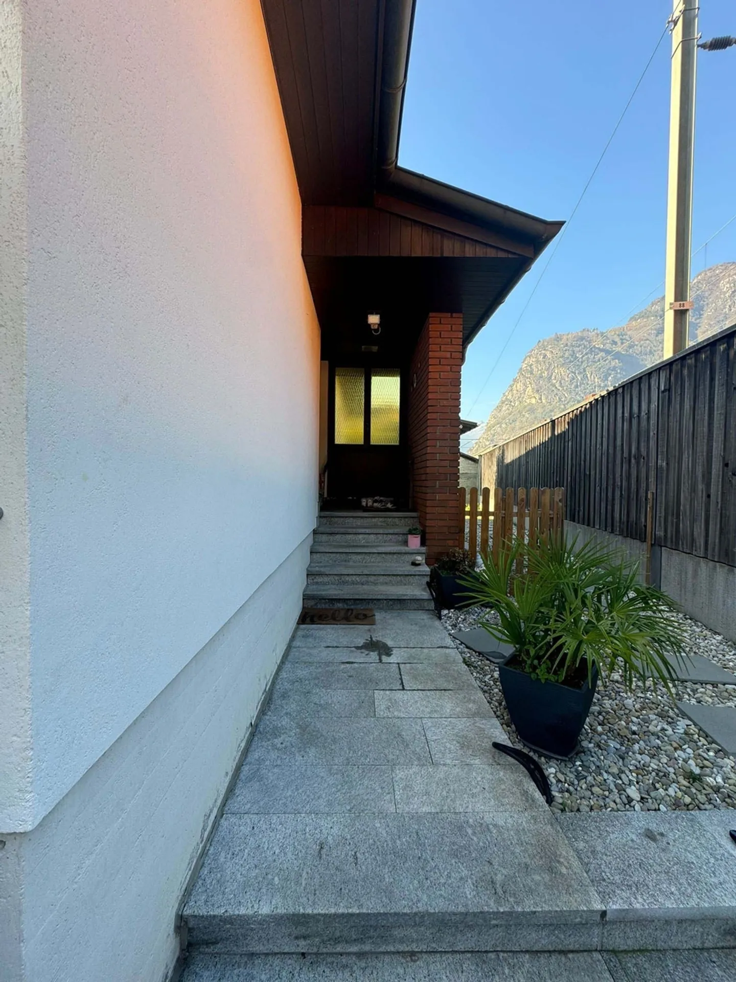 Villa unifamiliare ristrutturata con 4.5 locali a Biasca - Foto 5 di 8