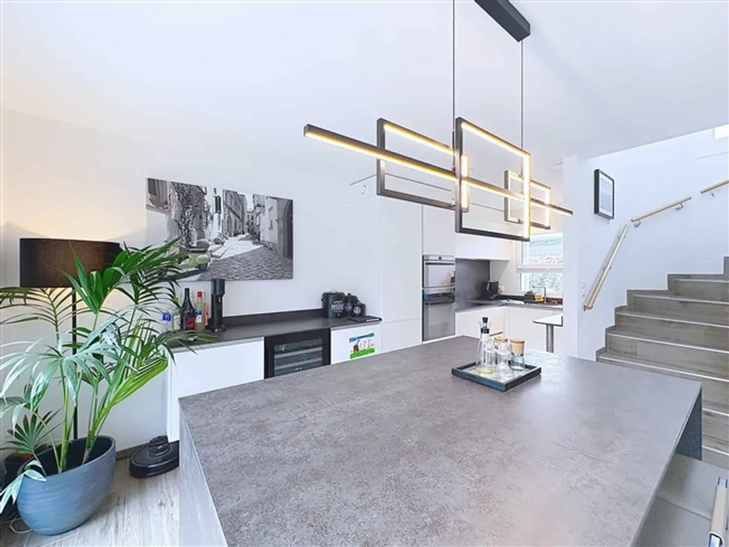 Exclusive HPE Semi-Detached House with Veranda and Garden - Photo 4 of 12