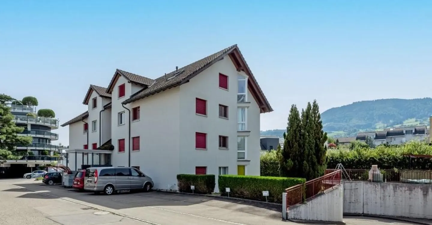 Outdoor parking space in Freienbach - Photo 1 of 1