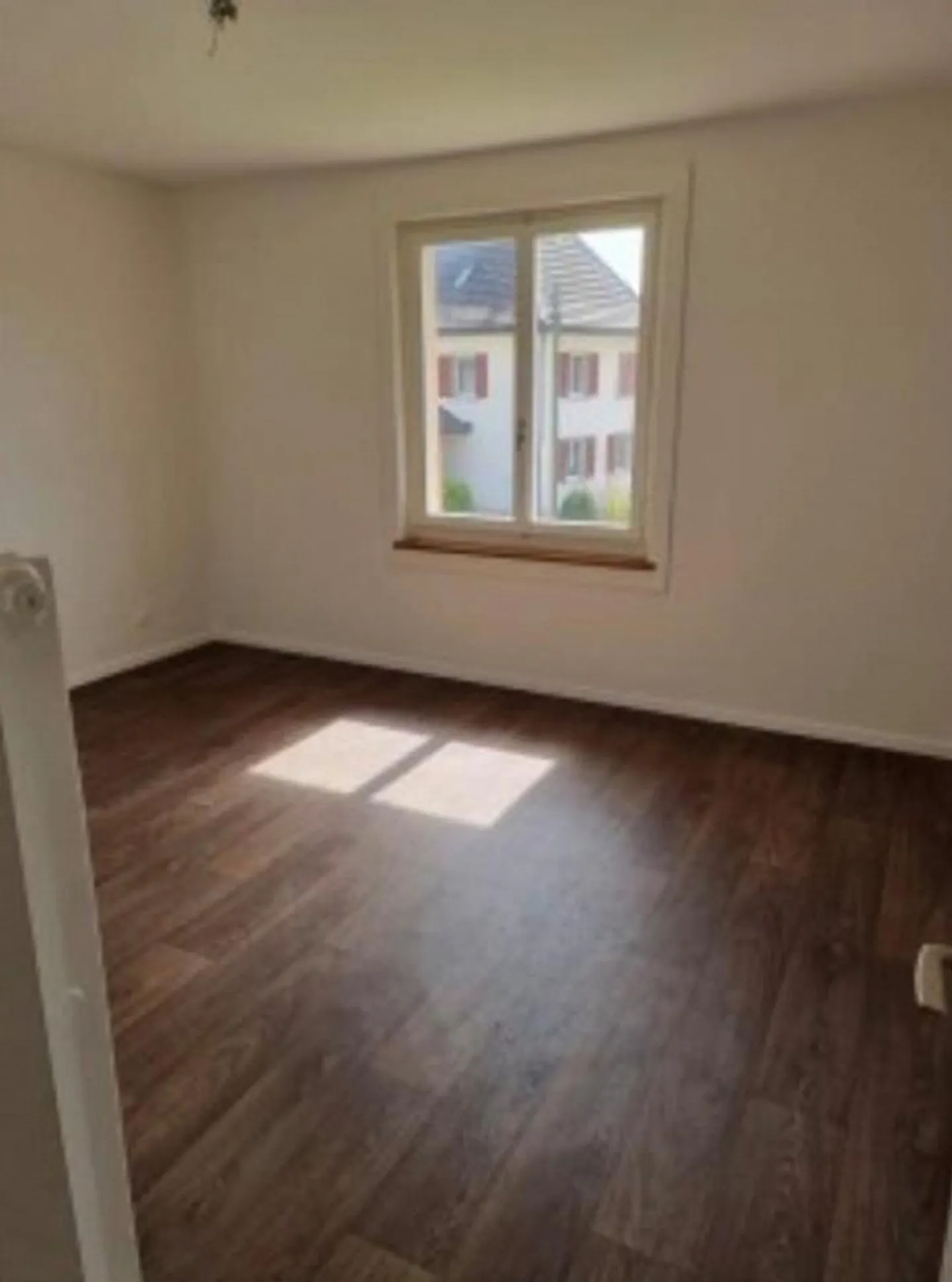 Appartamento accogliente di 3.5 stanze in una zona residenziale tranquilla - Foto 4 di 6