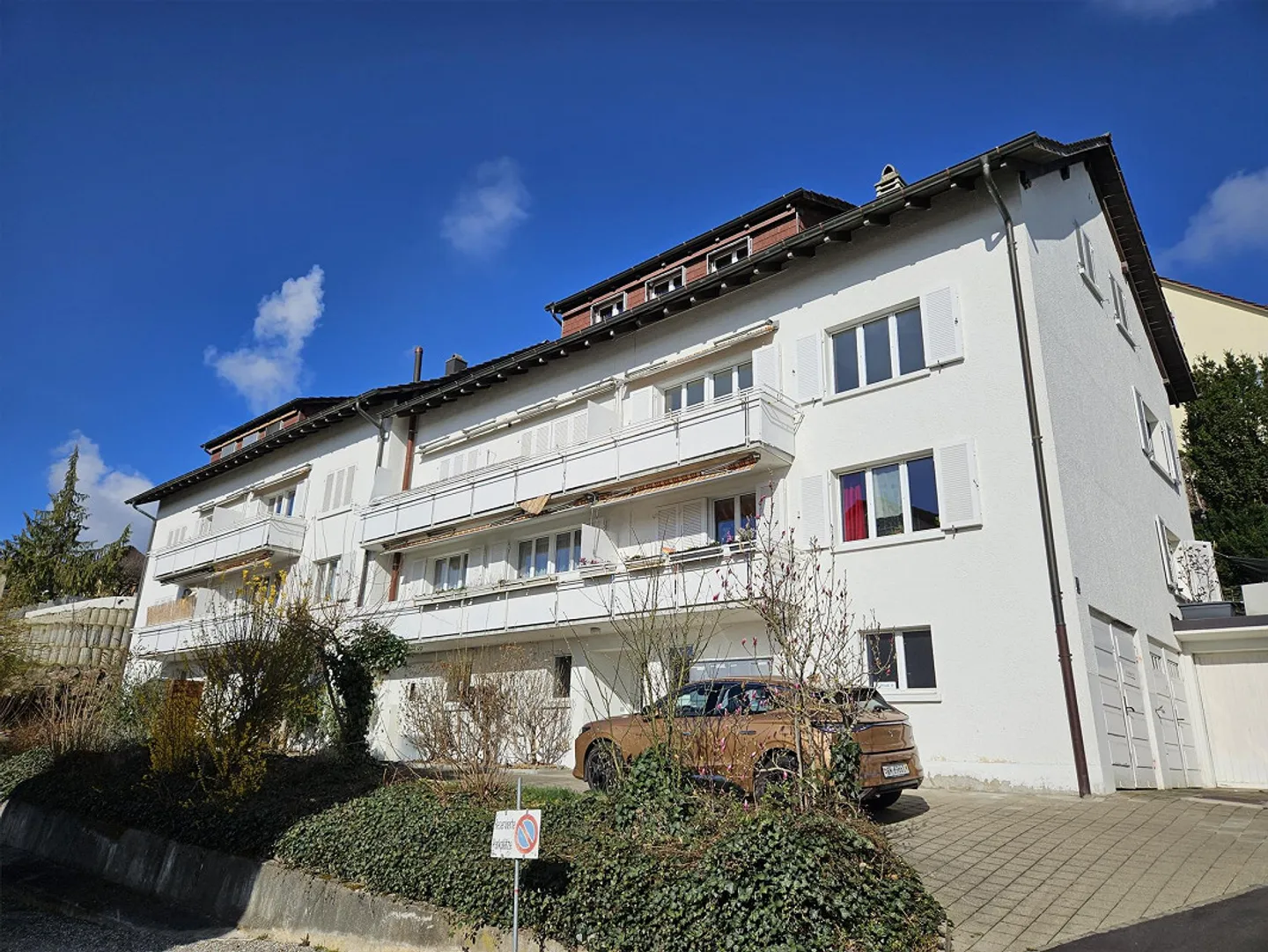 Appartement charmant dans un quartier résidentiel calme à Schaffhouse - Photo 1 sur 10