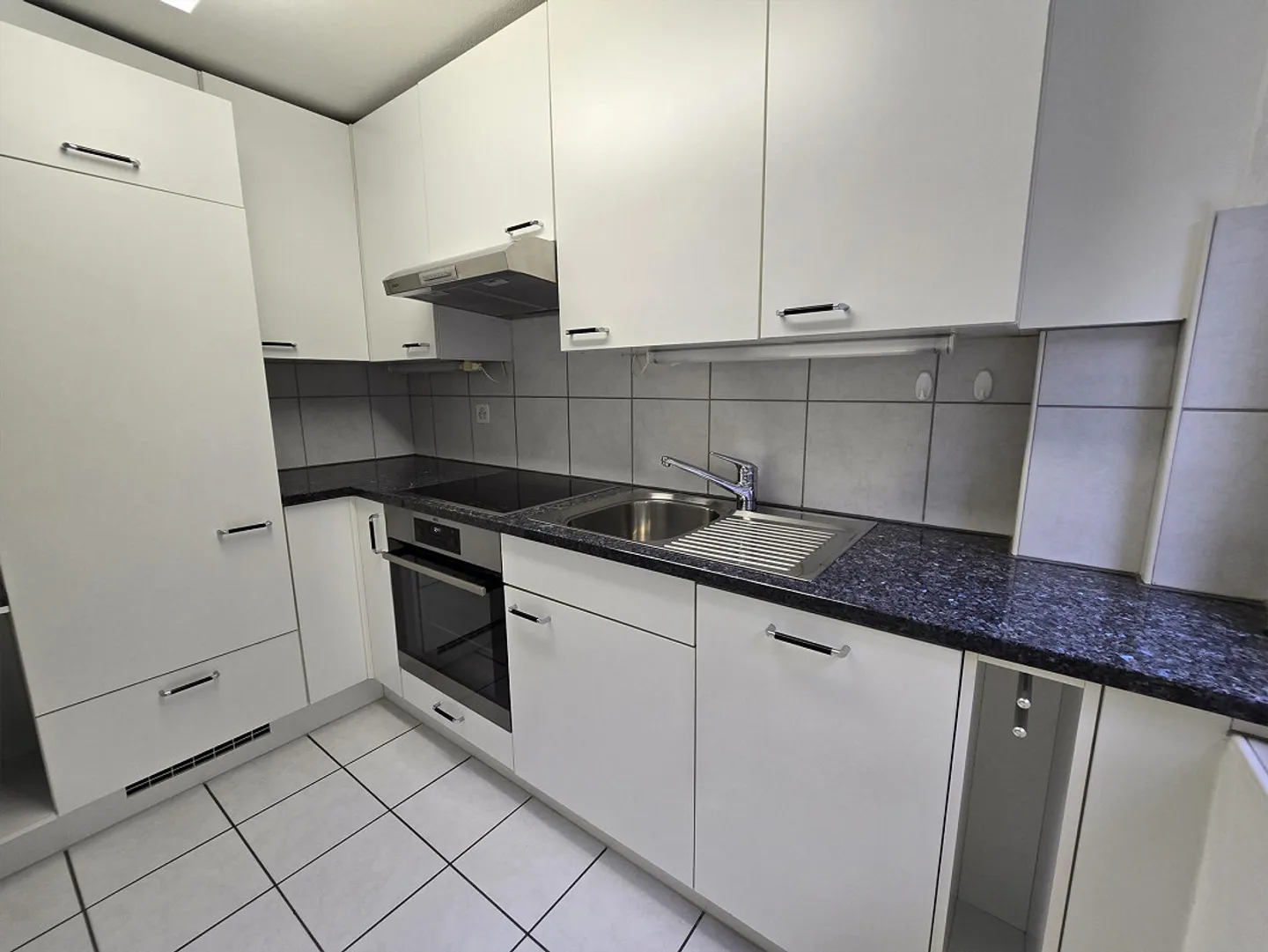 Appartement charmant dans un quartier résidentiel calme à Schaffhouse - Photo 3 sur 10