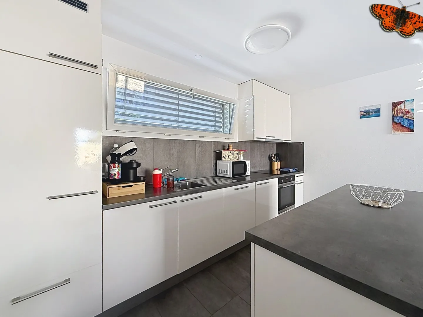 2 ½ rooms - Ideally located! - Photo 2 of 7