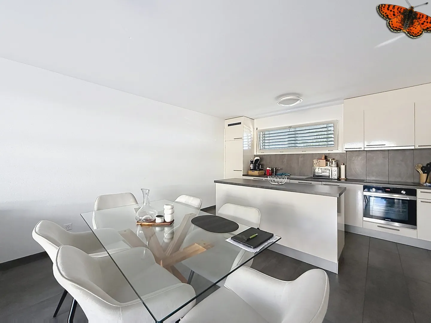 2 ½ rooms - Ideally located! - Photo 3 of 7