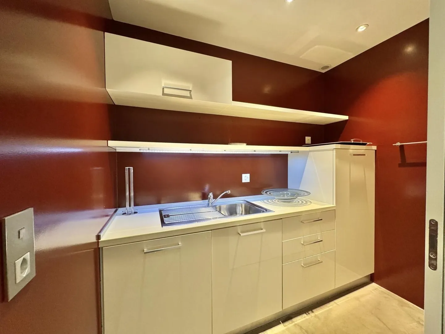 À louer beau bureau 95 m² à Florissant, proche centre-ville. - Photo 6 sur 8