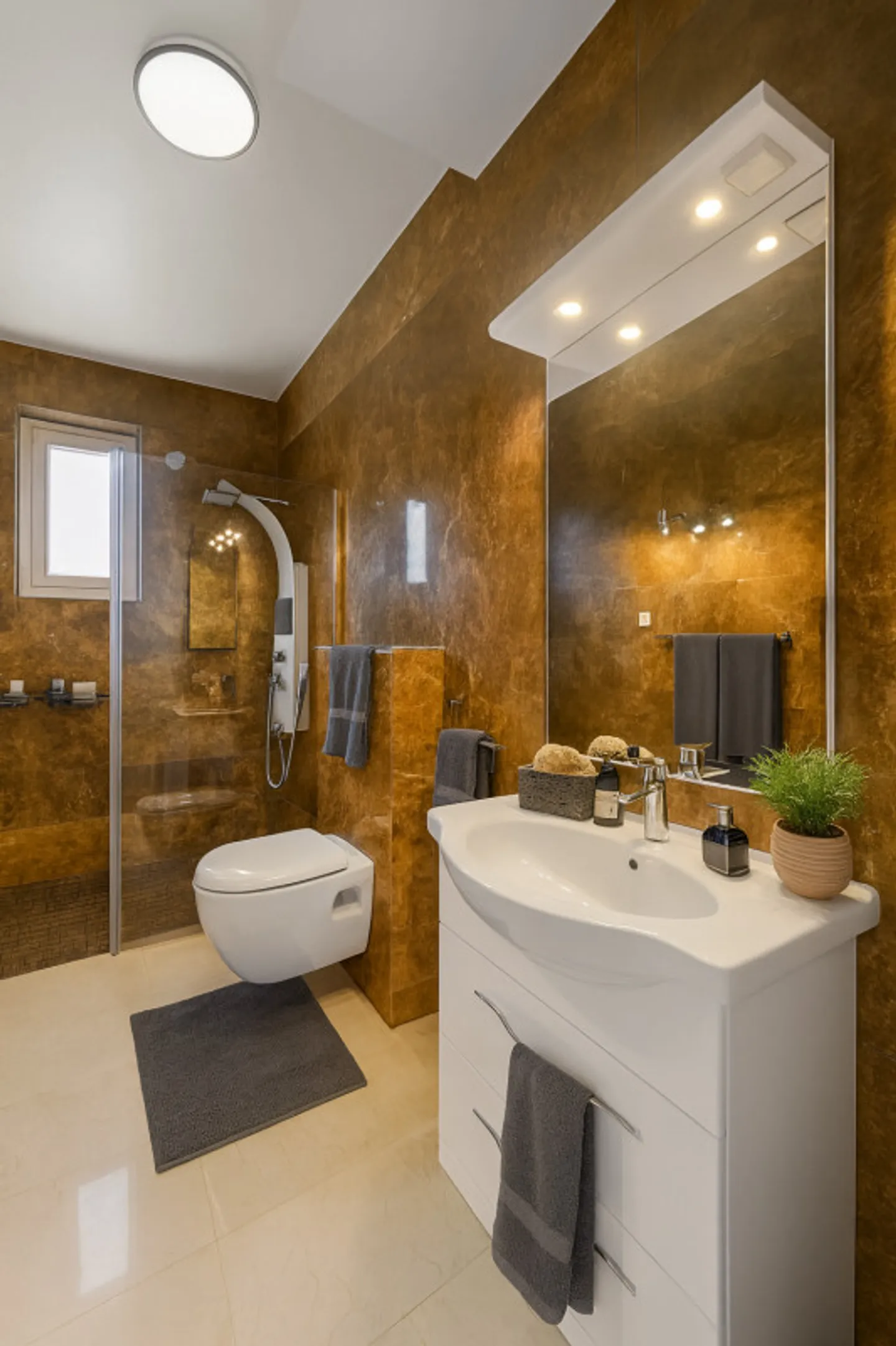 Appartamento di prestigio ristrutturato - 1 mese di affitto offerto* - Foto 3 di 5