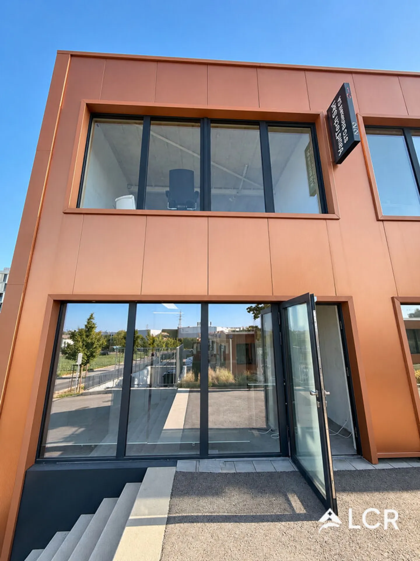 Schöner Gewerberaum von 110m2 in Crissier - Foto 1 von 12