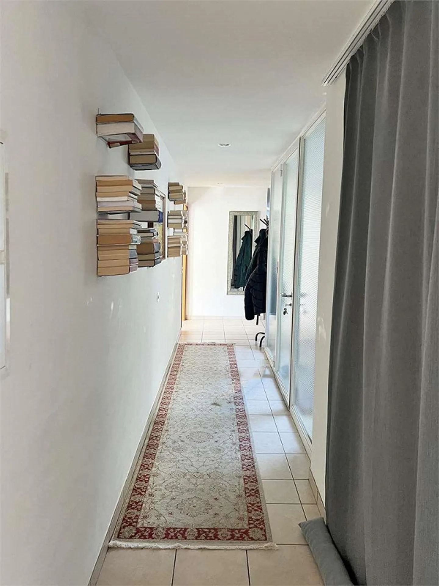 Ampio attico di 6.5 locali vista lago a Melide - Foto 7 di 11