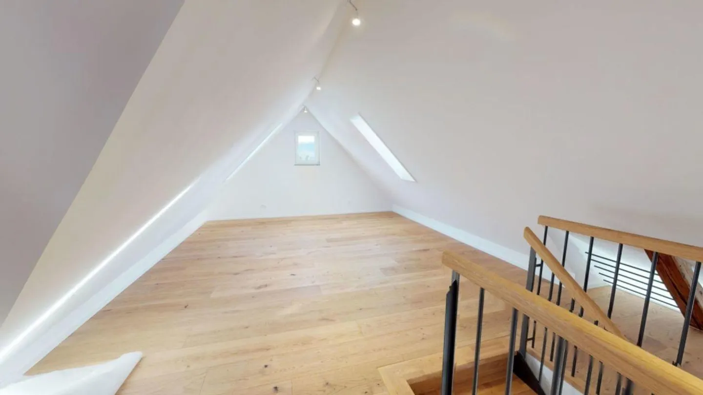 Stilvolle Maisonettewohnung mit grosszügigem Raumgefühl - Foto 3 di 6