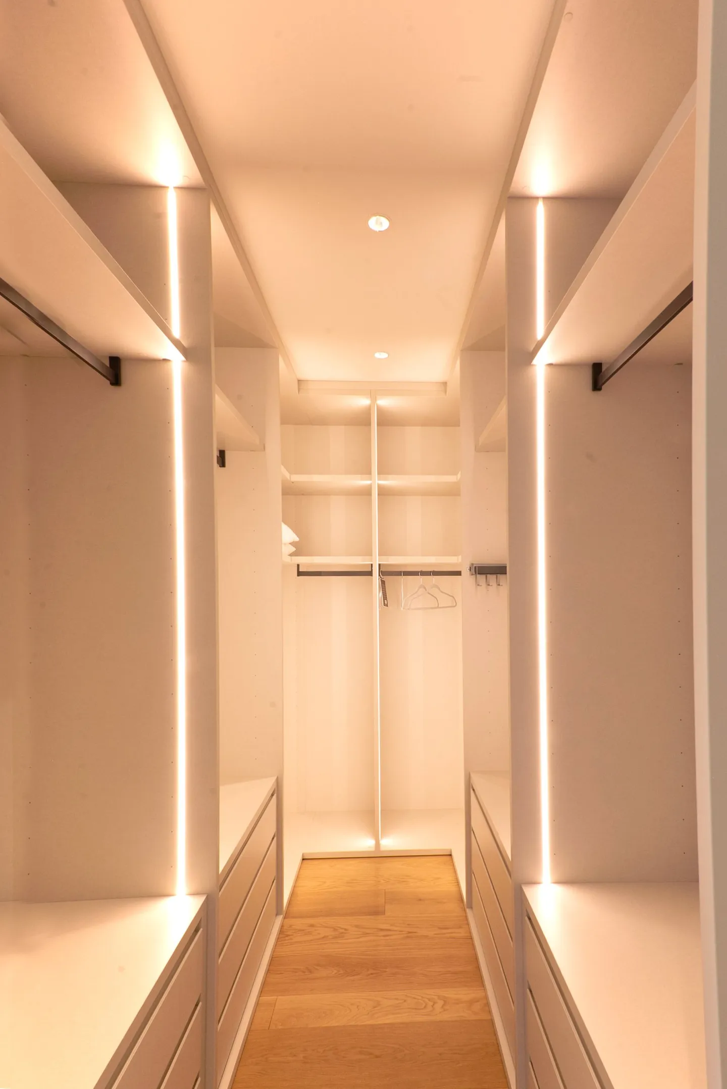 Large Penthouse with View and Rooftop Terrace - Photo 16 of 16