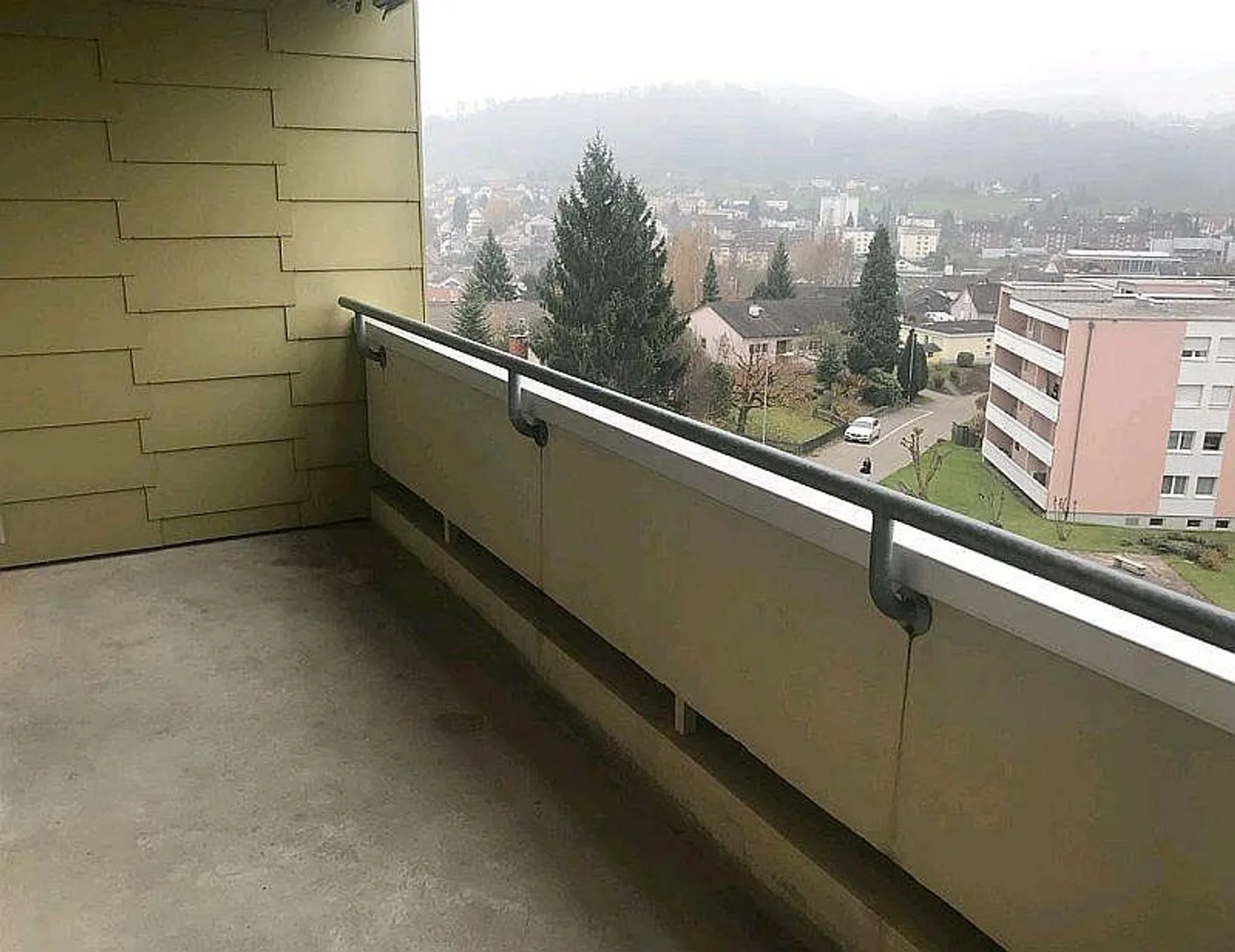Lumineux et moderne - l'appartement idéal pour célibataire - Photo 3 sur 6