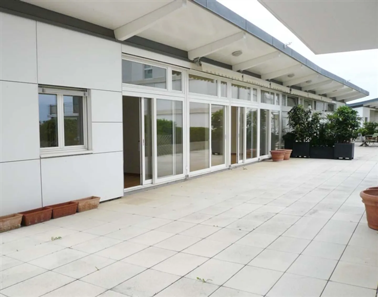 Attic with large terrace, 3 bedrooms, beautiful open view. - Photo 3 of 8