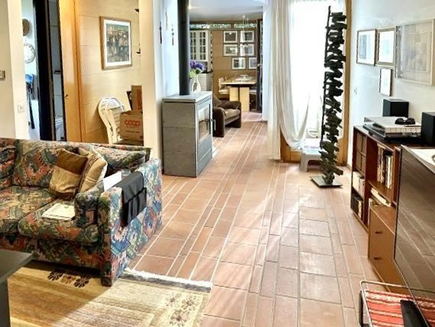 5 1/2-Room House with Large Surroundings in a Very Quiet Location - Photo 3 of 32