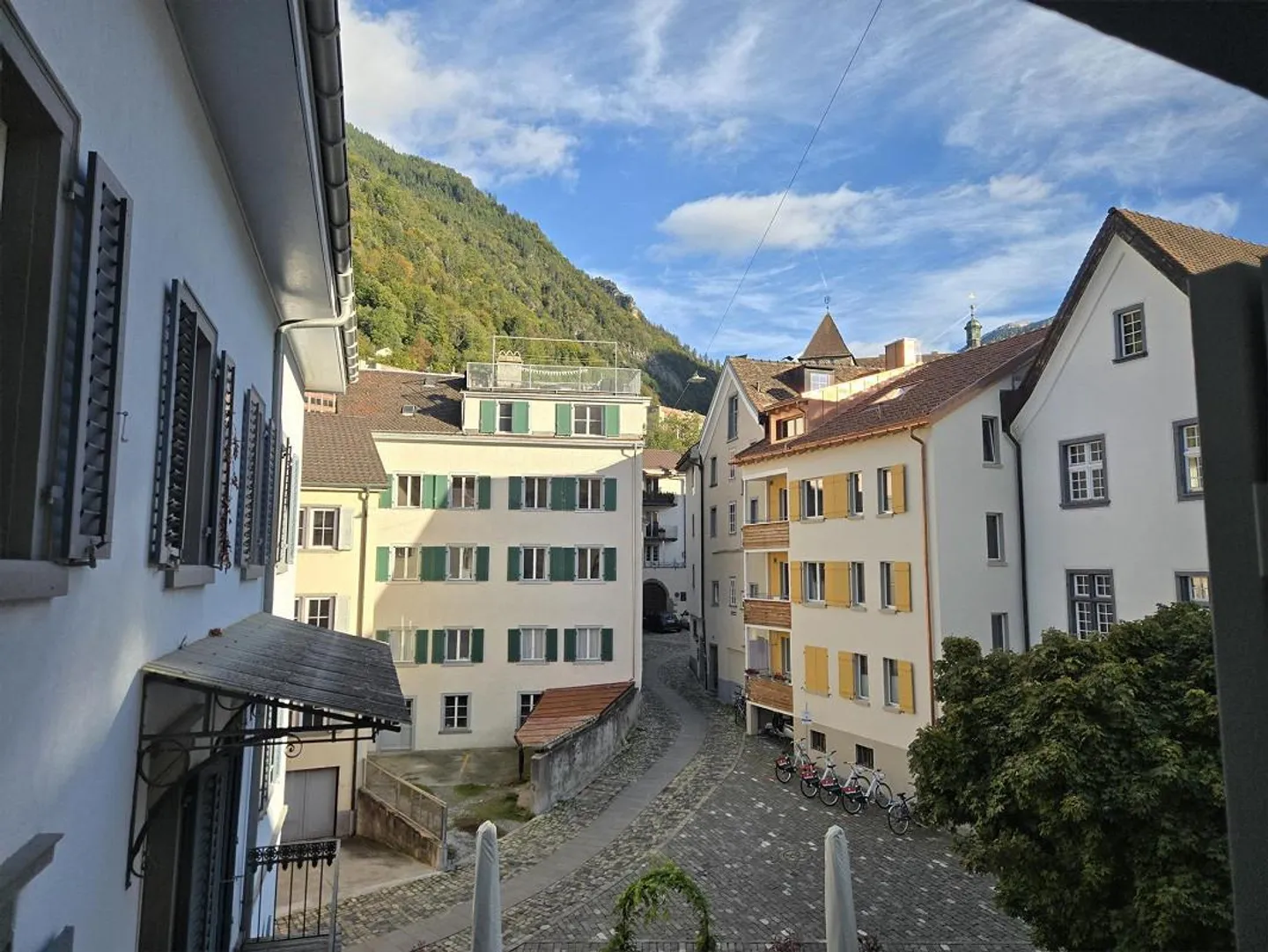 Charmant appartement de la vieille ville avec caractère et lumière - Photo 4 sur 5