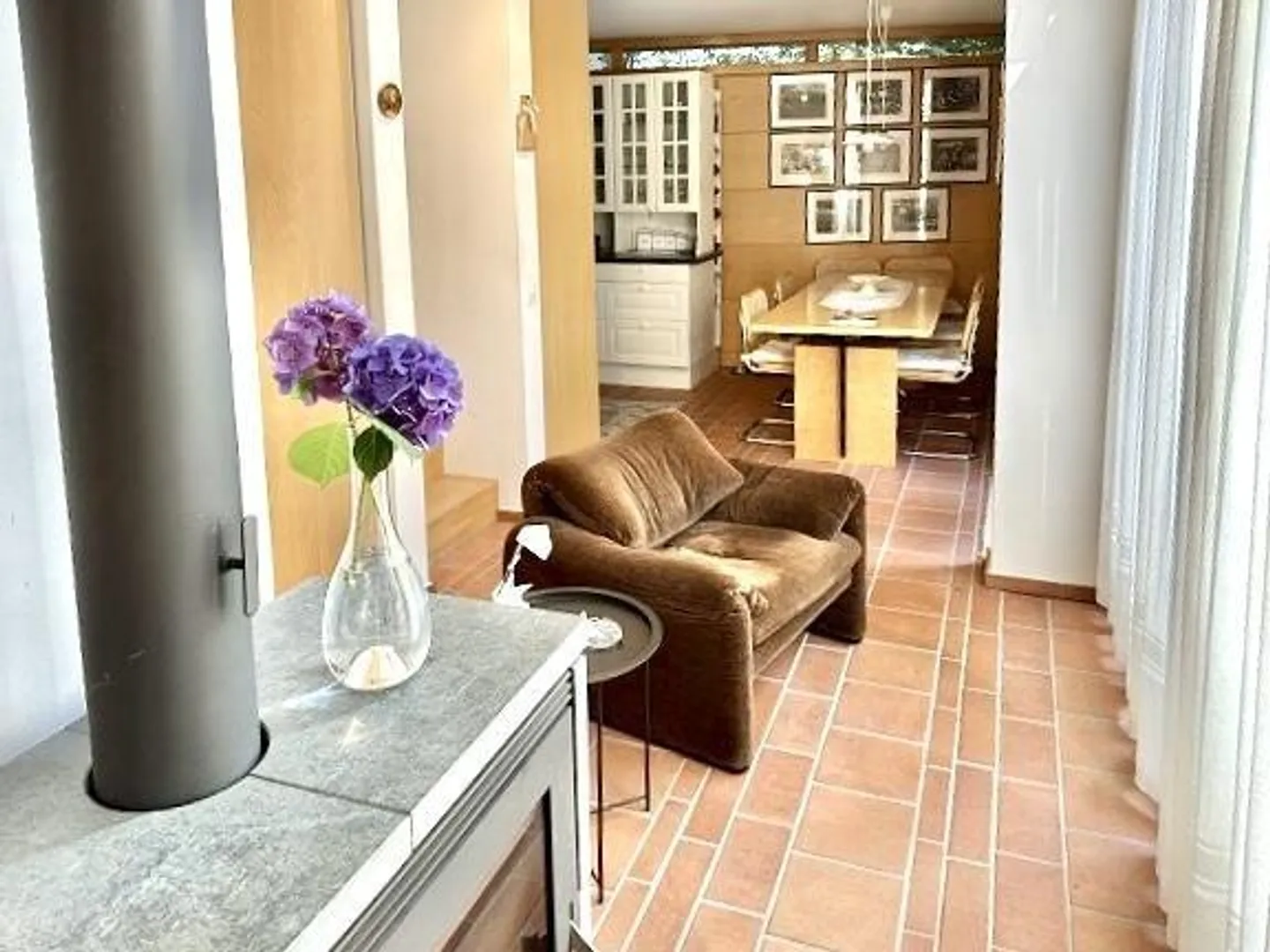 5 1/2-Room House with Large Surroundings in a Very Quiet Location - Photo 7 of 32