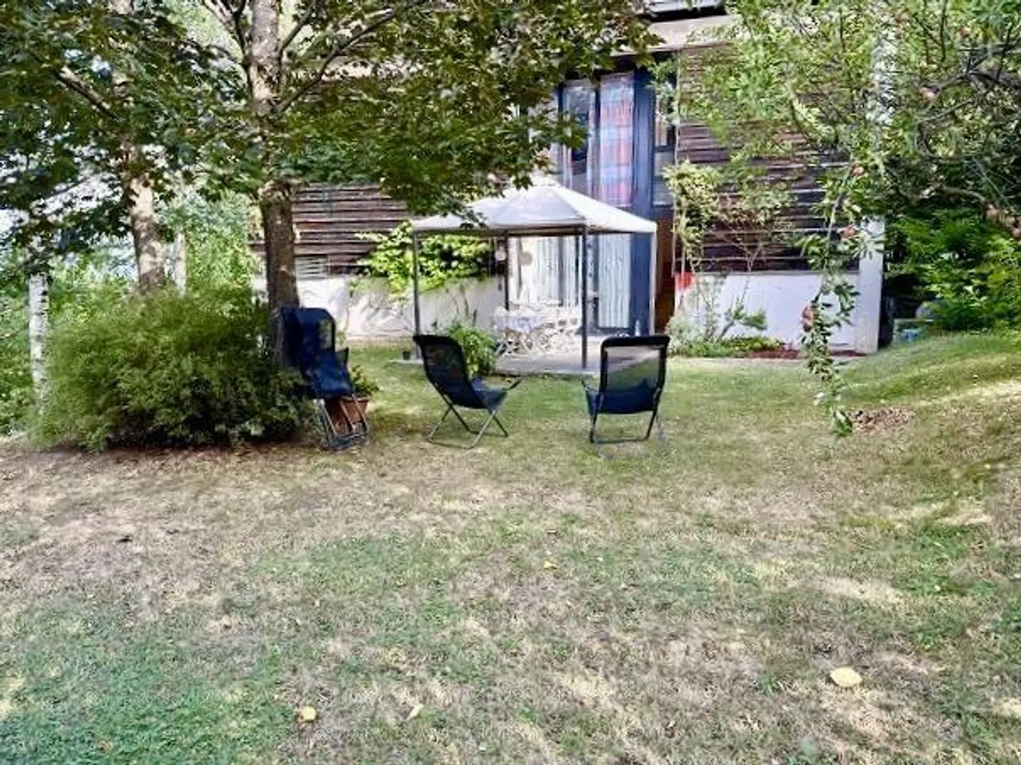 5 1/2-Room House with Large Surroundings in a Very Quiet Location - Photo 20 of 32