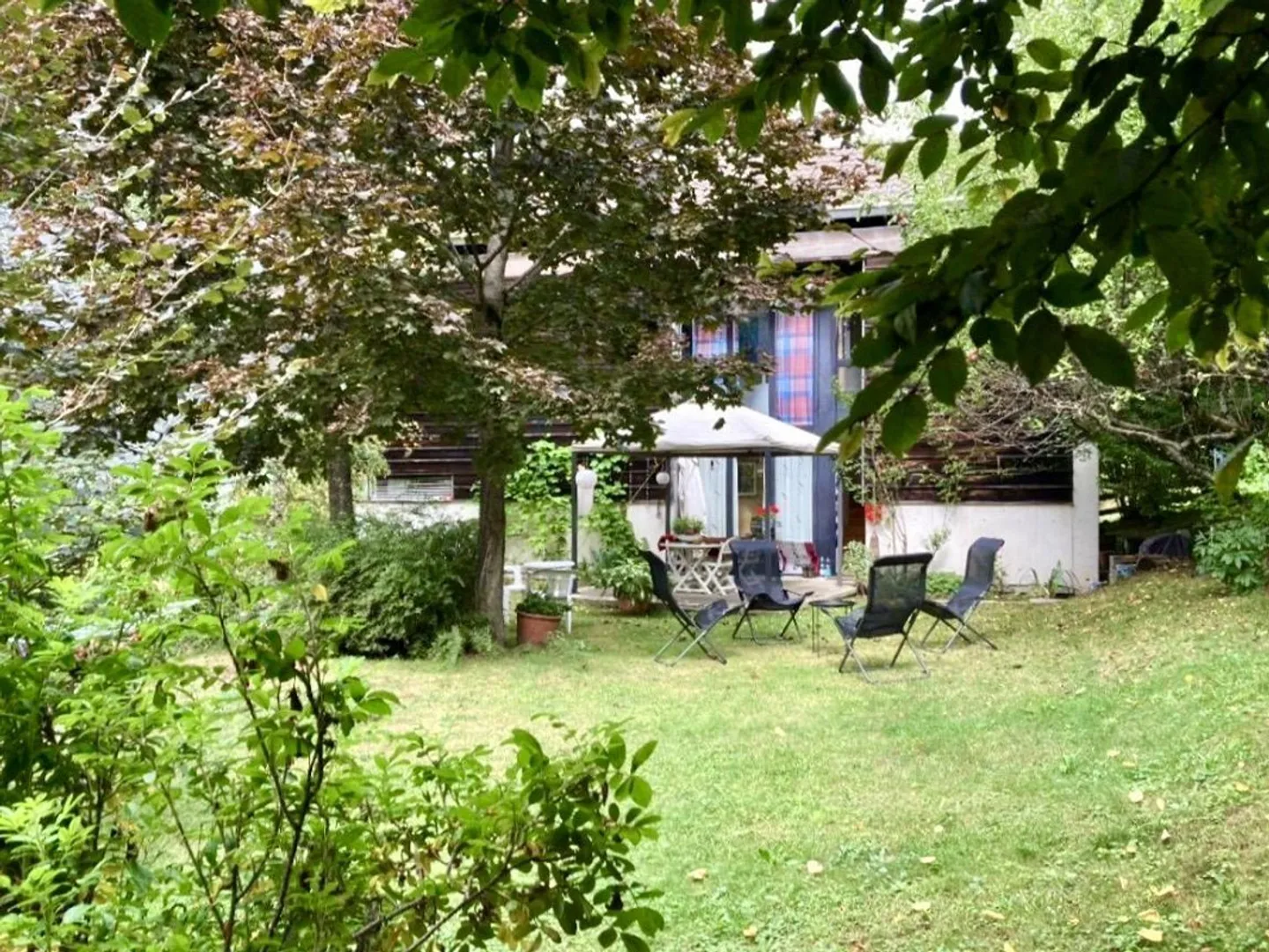 5 1/2-Room House with Large Surroundings in a Very Quiet Location - Photo 21 of 32