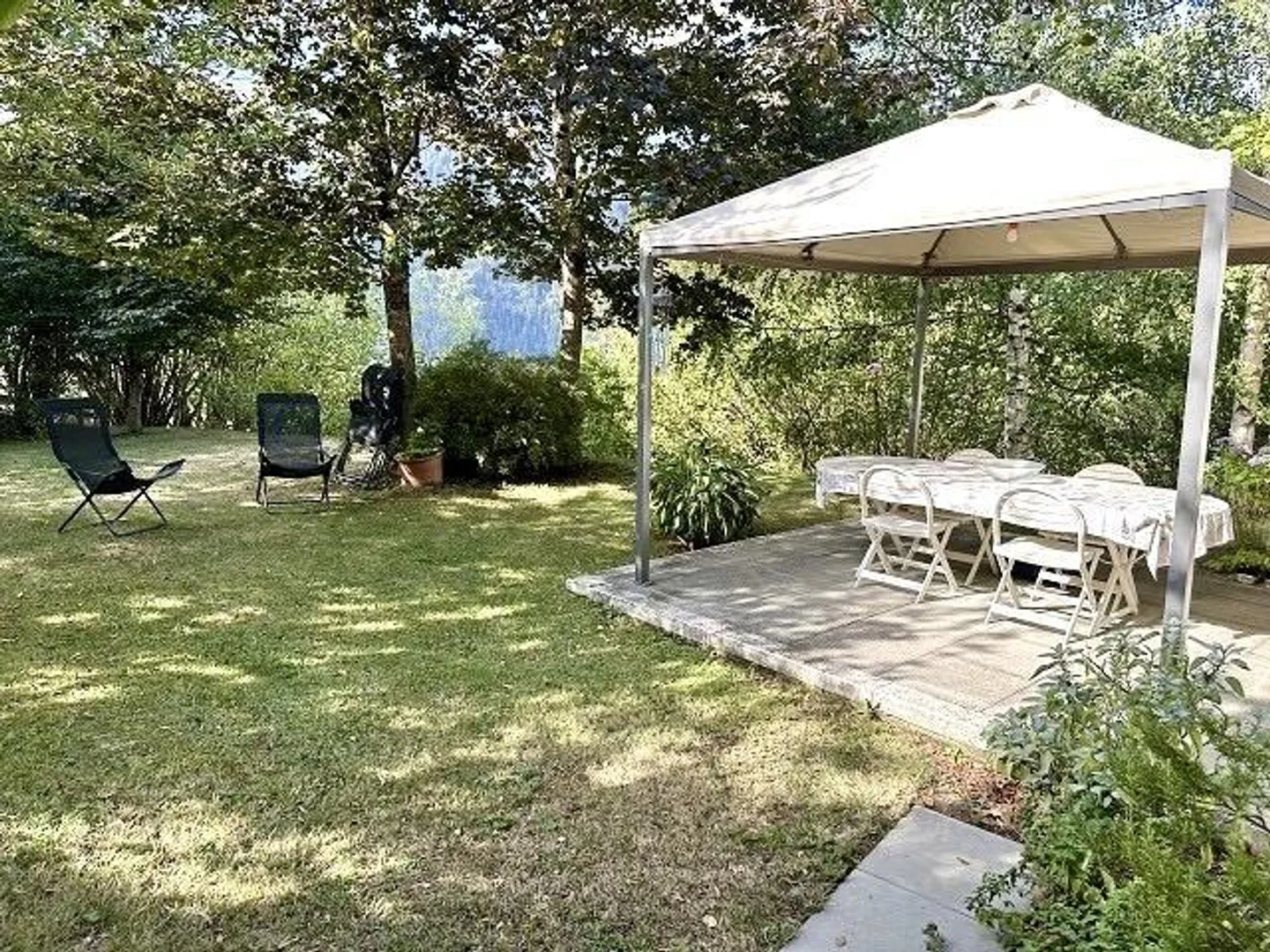 5 1/2-Room House with Large Surroundings in a Very Quiet Location - Photo 22 of 32